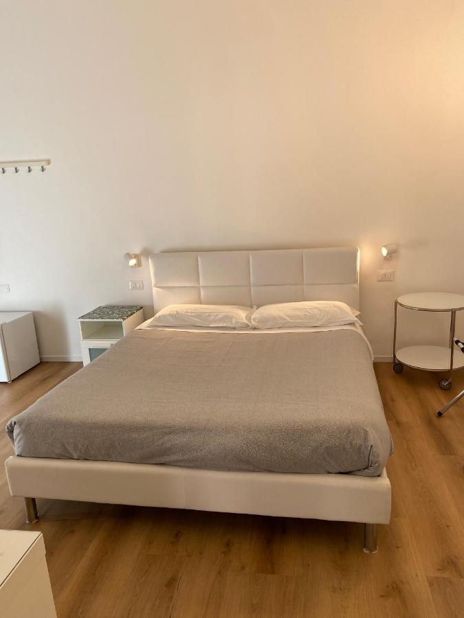 Civico 28 Bed & Breakfast เปสการา ภายนอก รูปภาพ