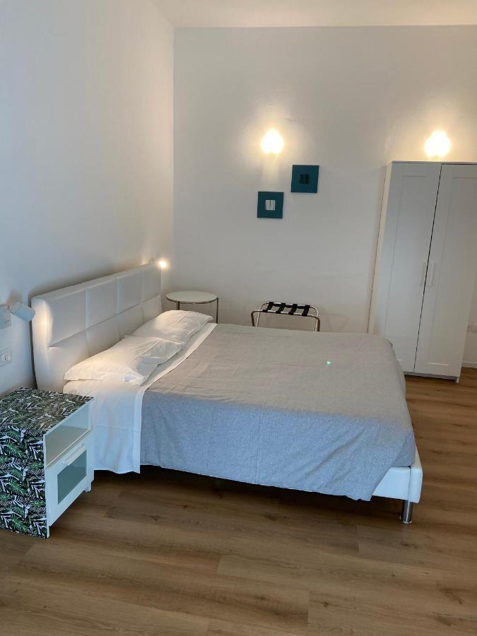 Civico 28 Bed & Breakfast เปสการา ภายนอก รูปภาพ