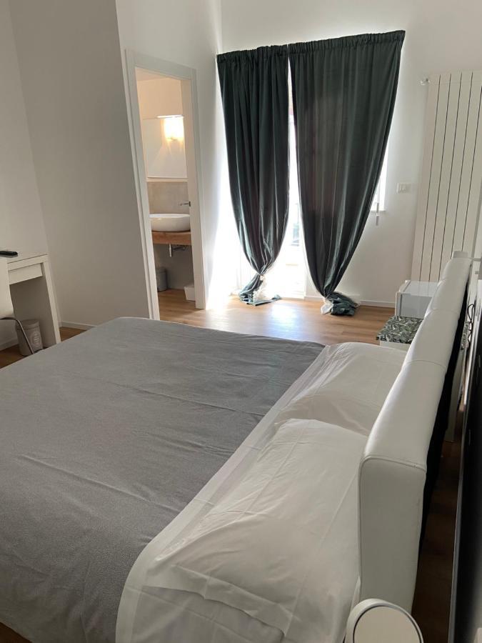 Civico 28 Bed & Breakfast เปสการา ภายนอก รูปภาพ