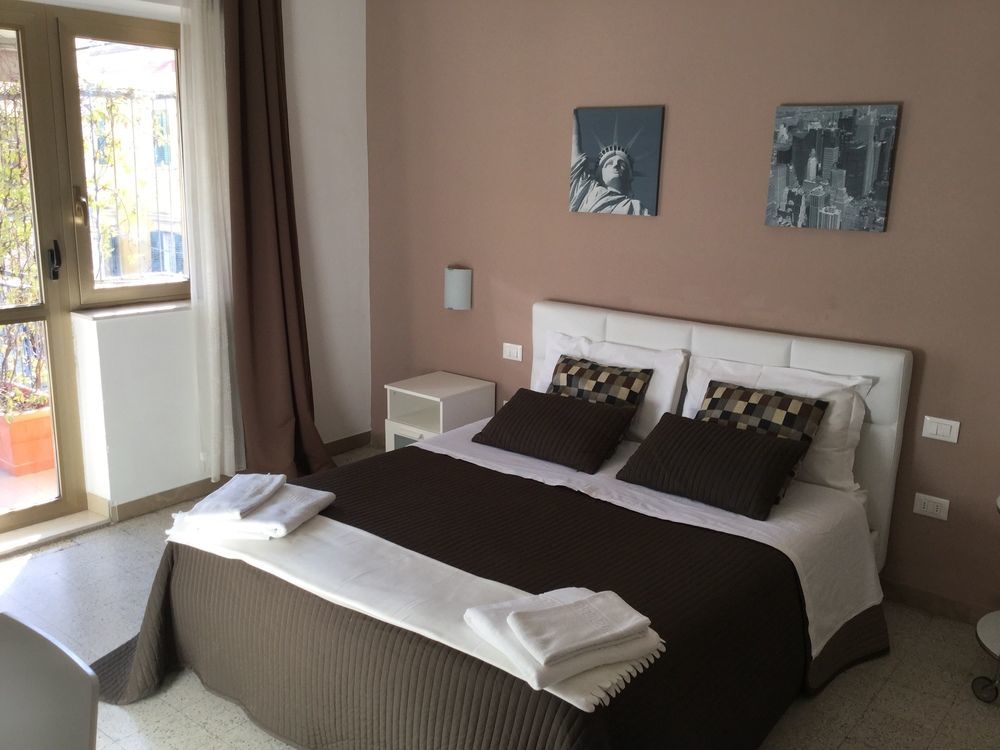 Civico 28 Bed & Breakfast เปสการา ภายนอก รูปภาพ